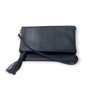 Gigi New York 'Rachel" Convertible Navy Blue Crossbody Clutch Purse Bag Like New